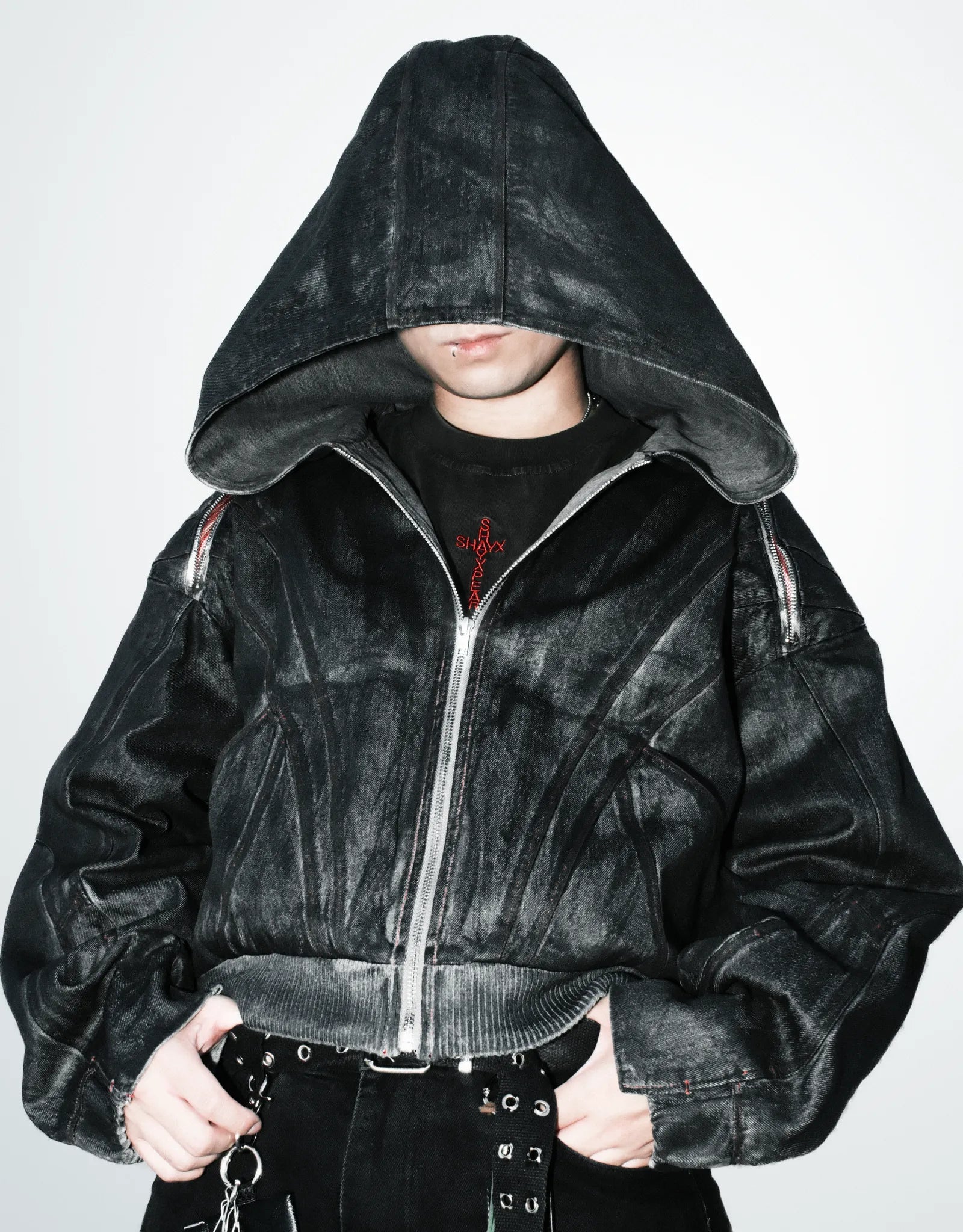 Scarlet Thread Jacket [20 pcs]